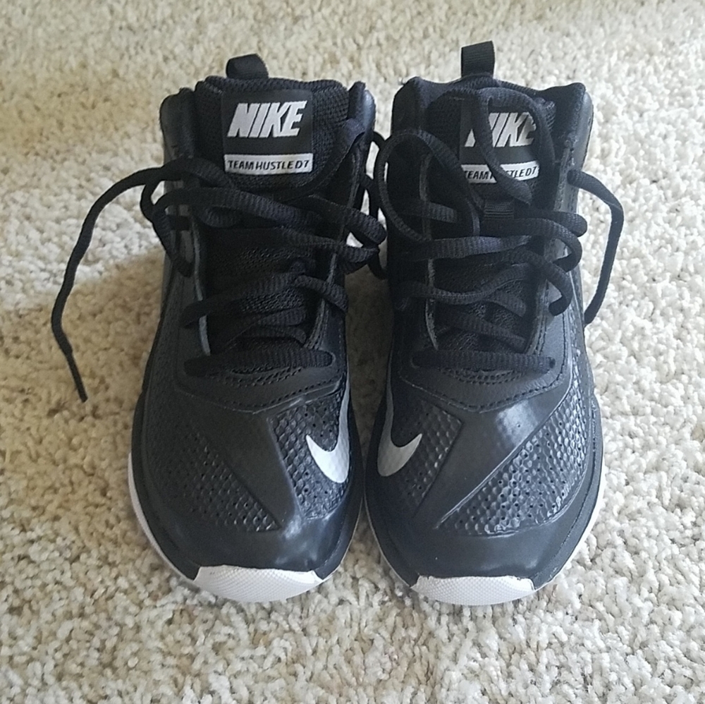 Boys Basketball Shoes